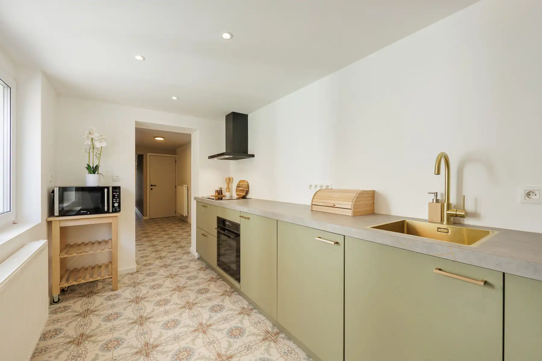 Recent gerenoveerde woning met 2 slpks nabij het centrum foto 10