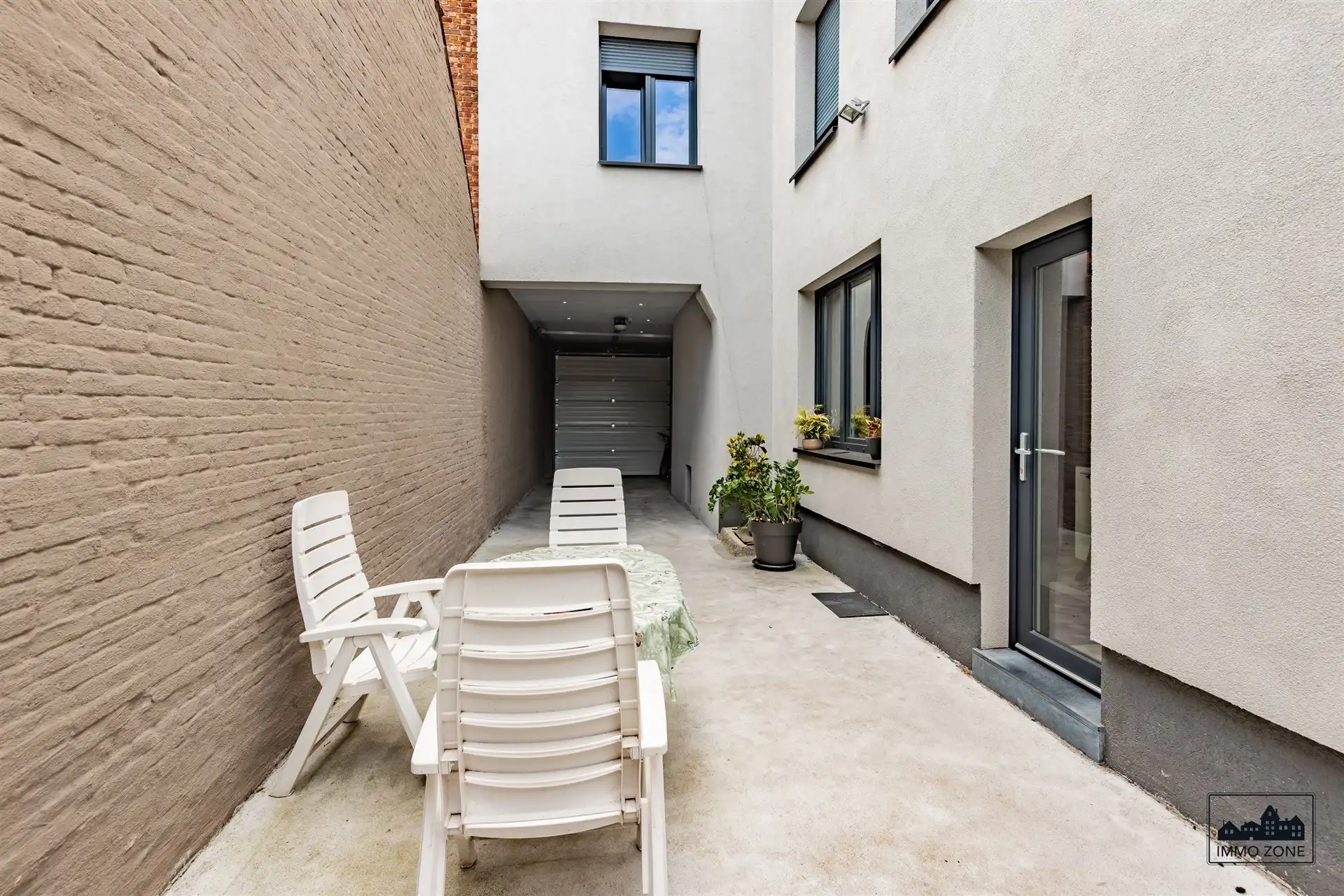 Woning met 4 slaapkamers én magazijn op toplocatie foto 8