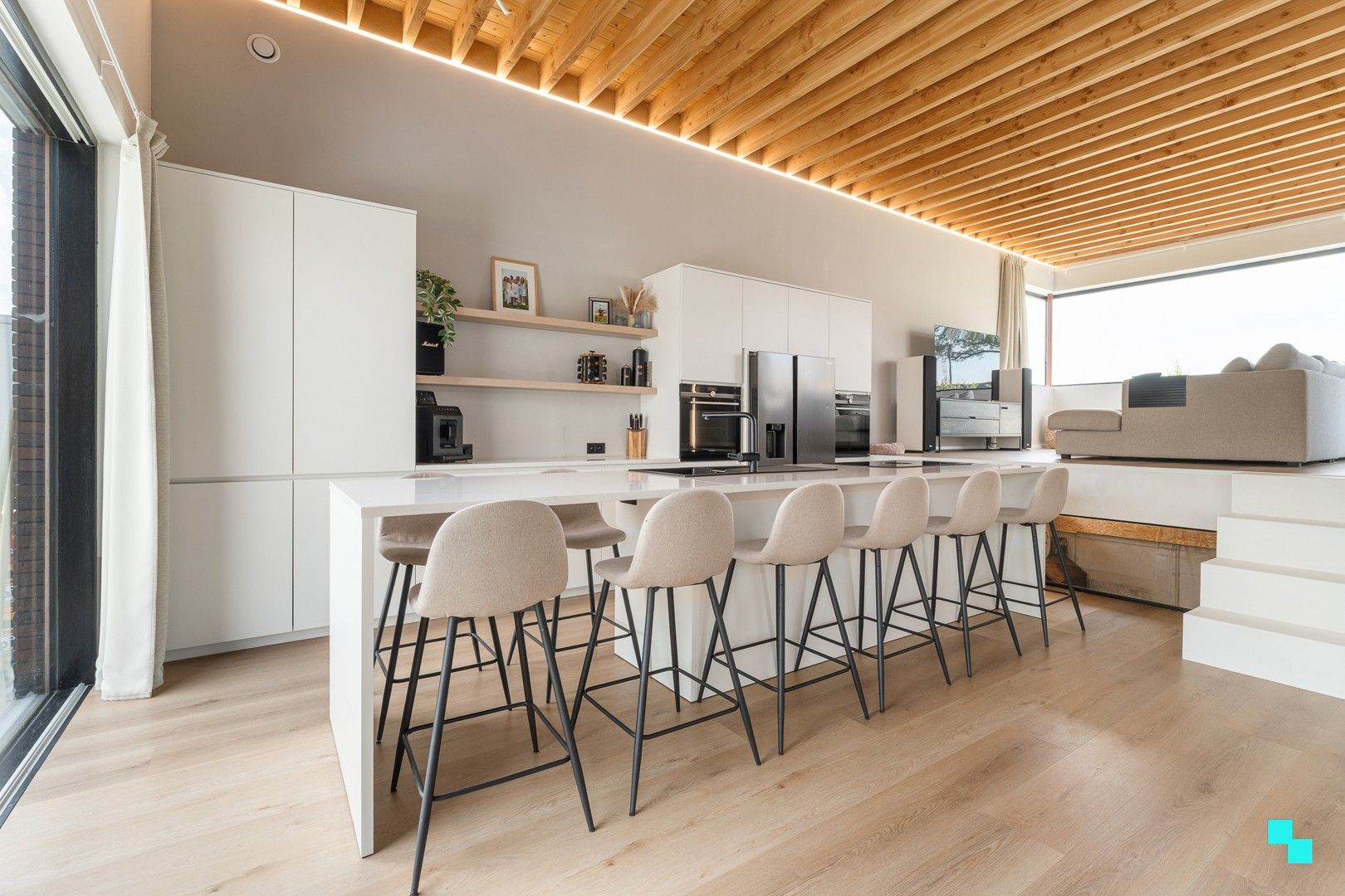 Architecturale (quasi)nieuwbouwwoning op rustige verkaveling te Lendelede foto 6