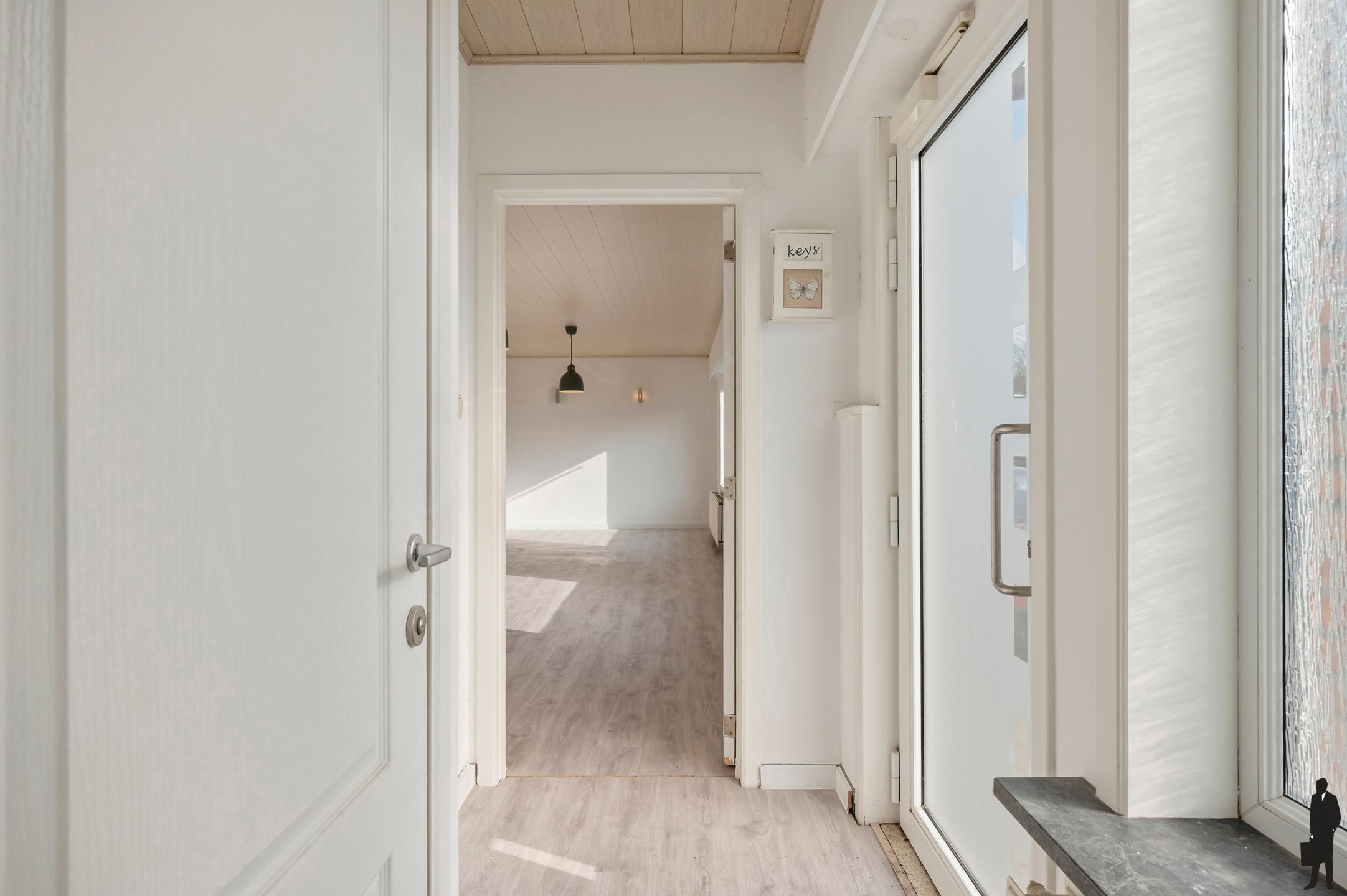 Ruim appartement met mogelijkheid tot kantoor/vrij beroep! foto 2