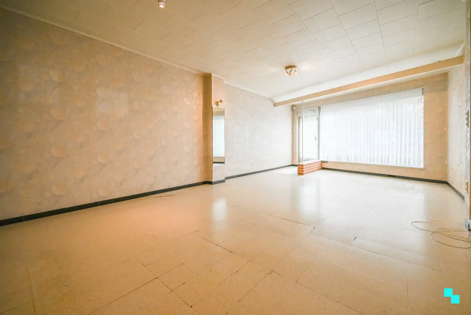 Centraal gelegen woonst met drie slaapkamers te Izegem foto 7