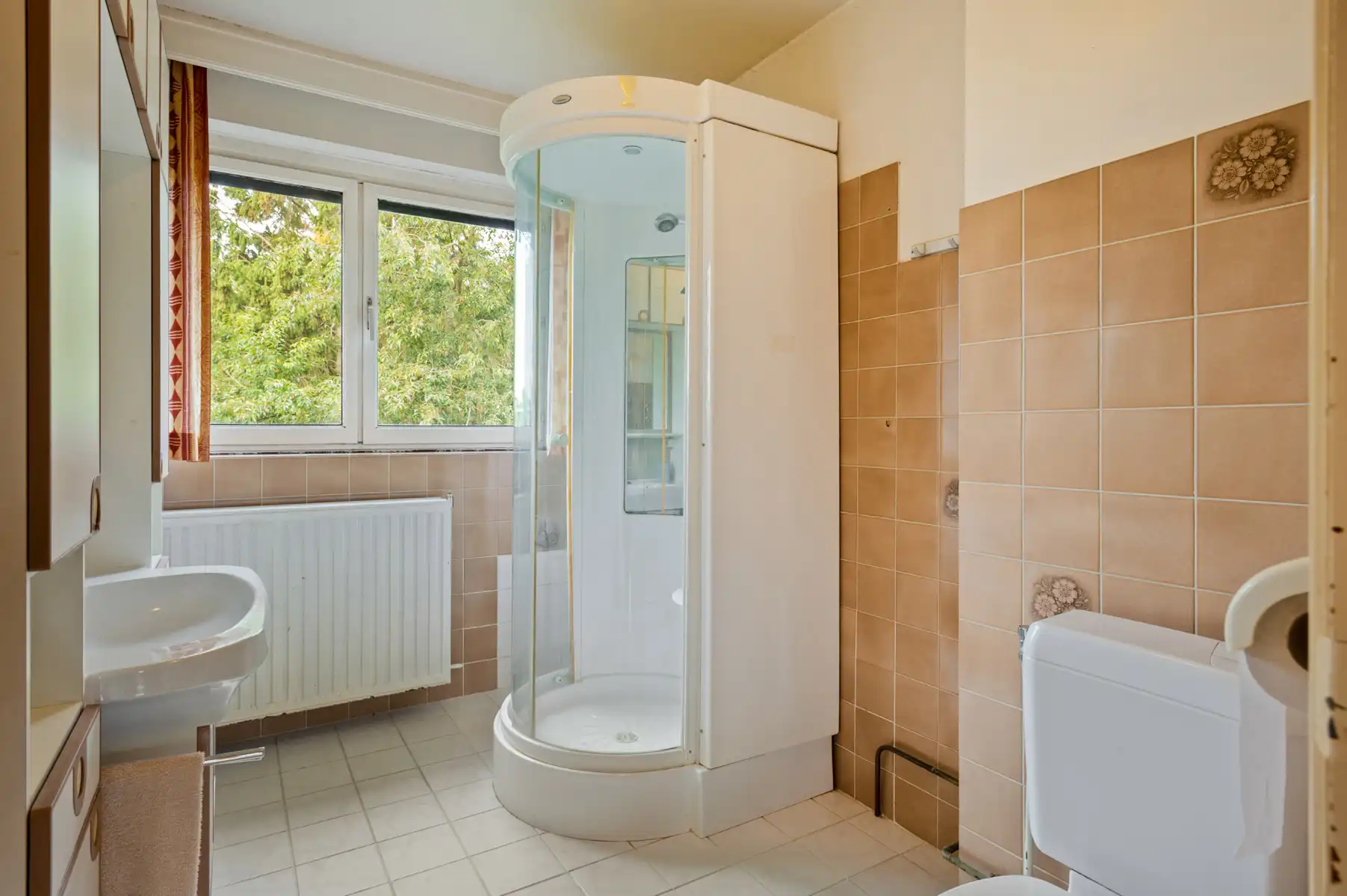 Nieuwe thuis: bel-etage met 3 slaapkamers en garage foto 14