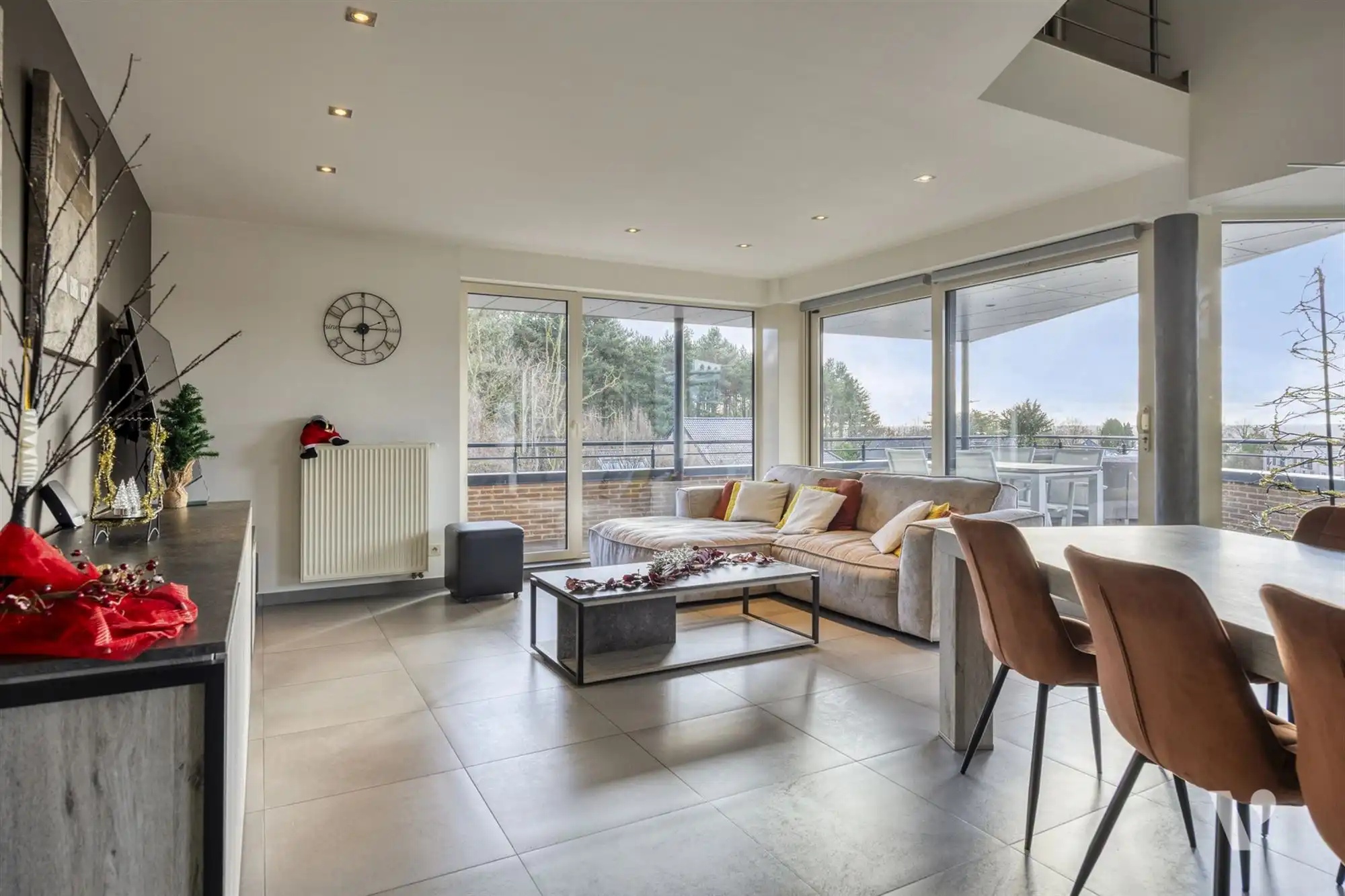 Instapklare penthouse-duplex met garage en berging foto 4