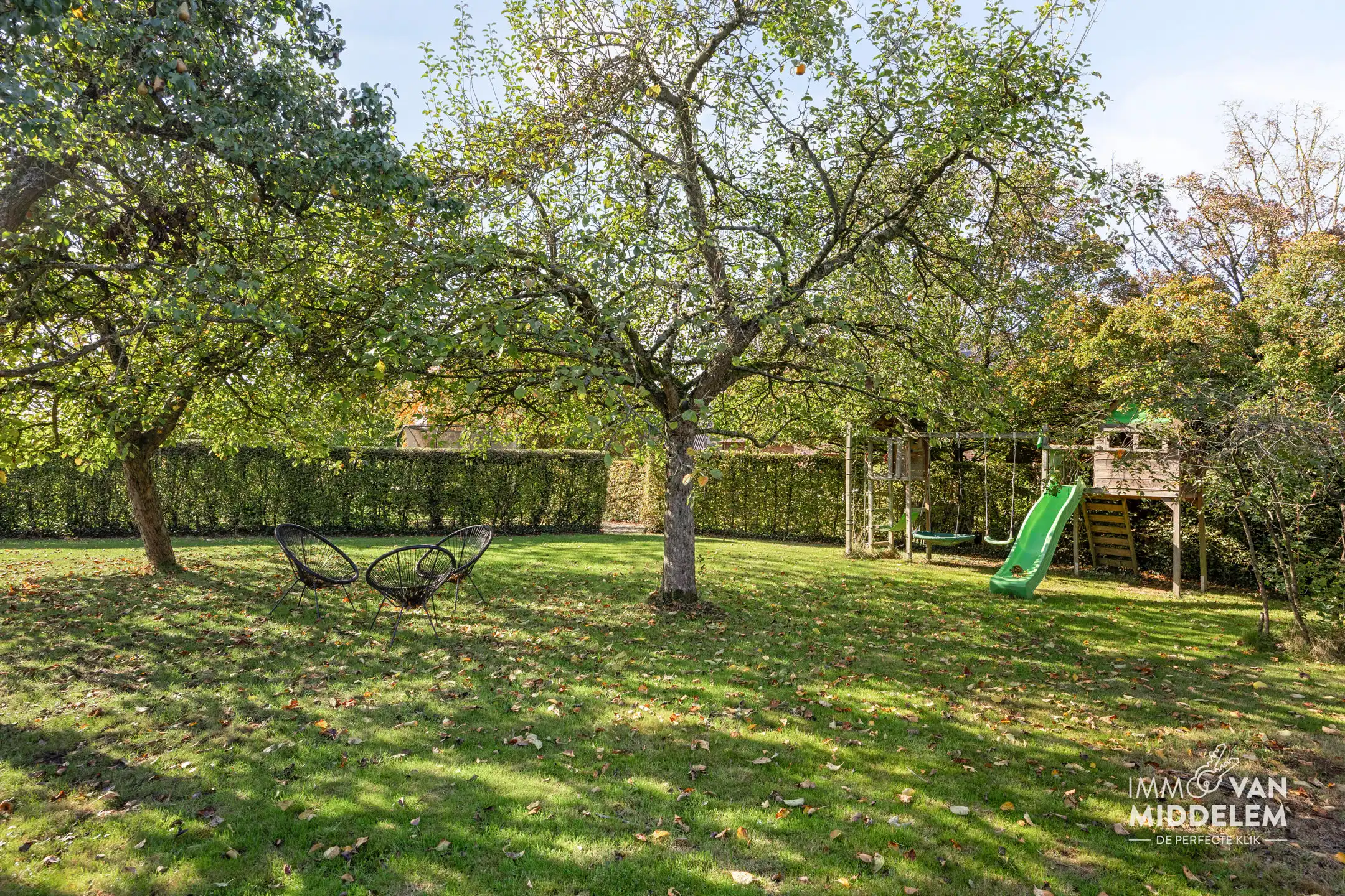RUIME VILLA MET 4 KAMERS, GARAGE EN PRACHTIG AANGELEGDE TUIN foto 25