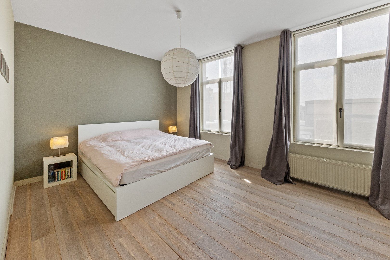 BURGERWONING MET 5 SLPKS,  TUIN EN HUURGARAGE foto 19
