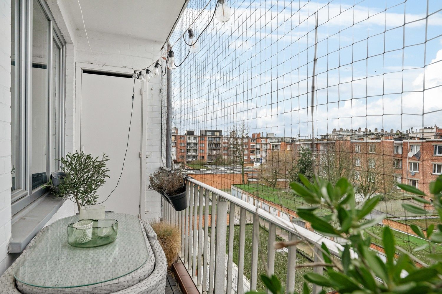 Gezellig instapklaar appartement met 2 slaapkamers en terras in Deurne! foto 12