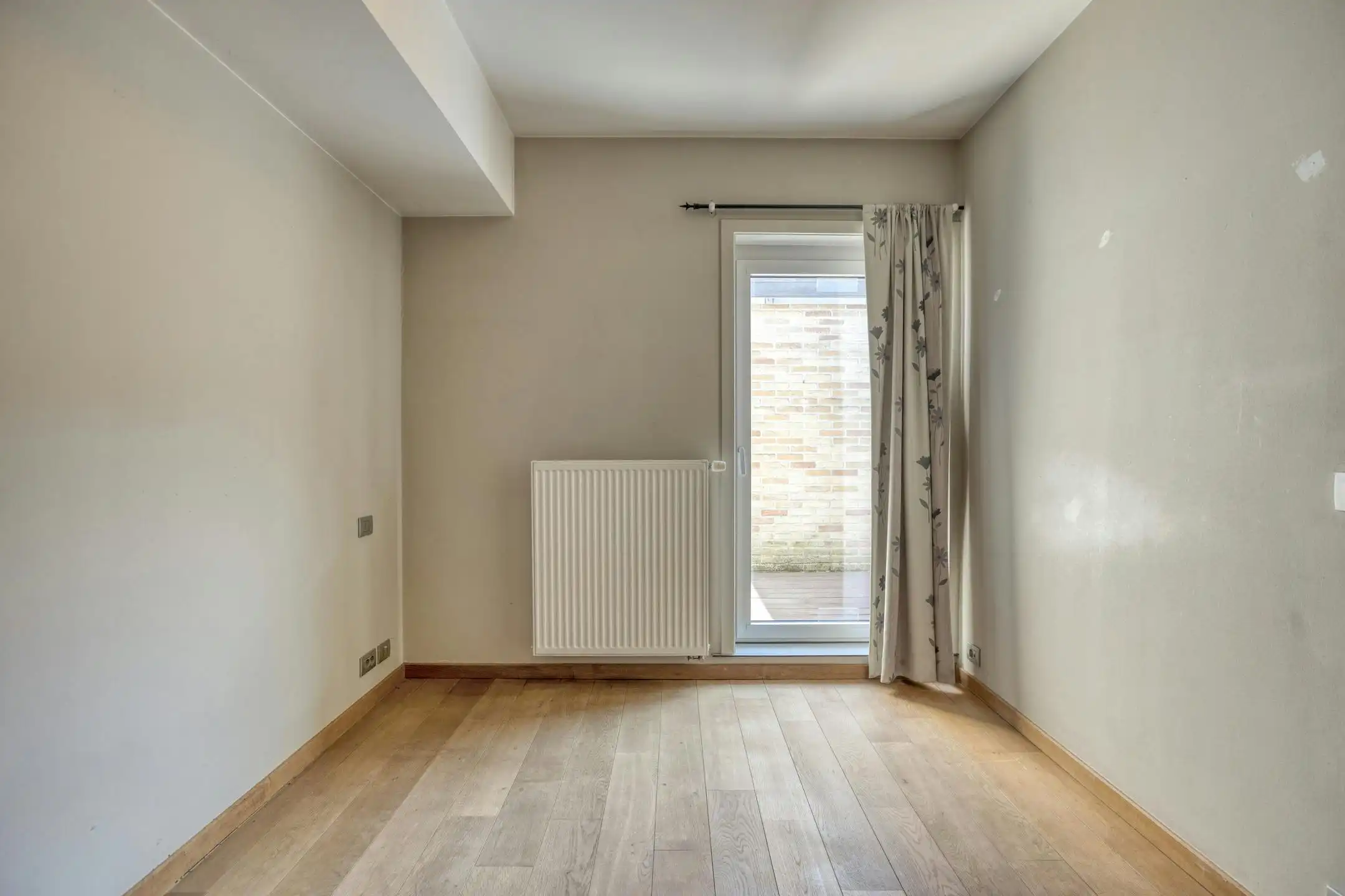 Lichtrijk 2-slpk app. met 2 terrassen in hartje Roeselare foto 14