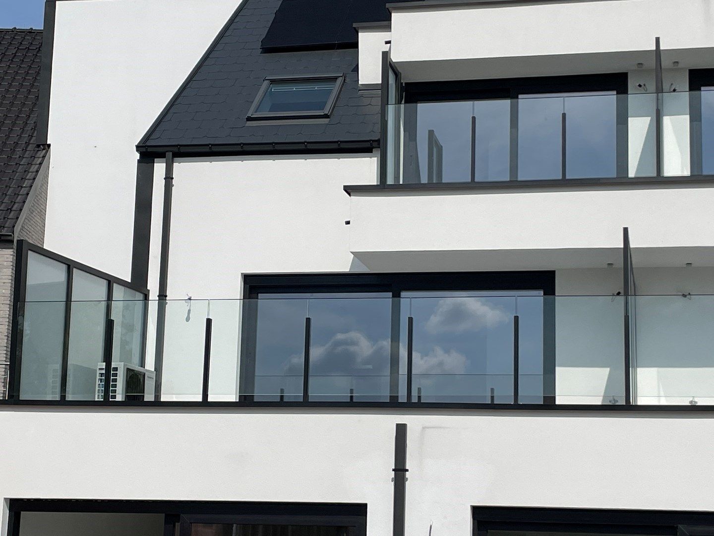 PRACHTIG AFGEWERKT APPARTEMENT foto 11