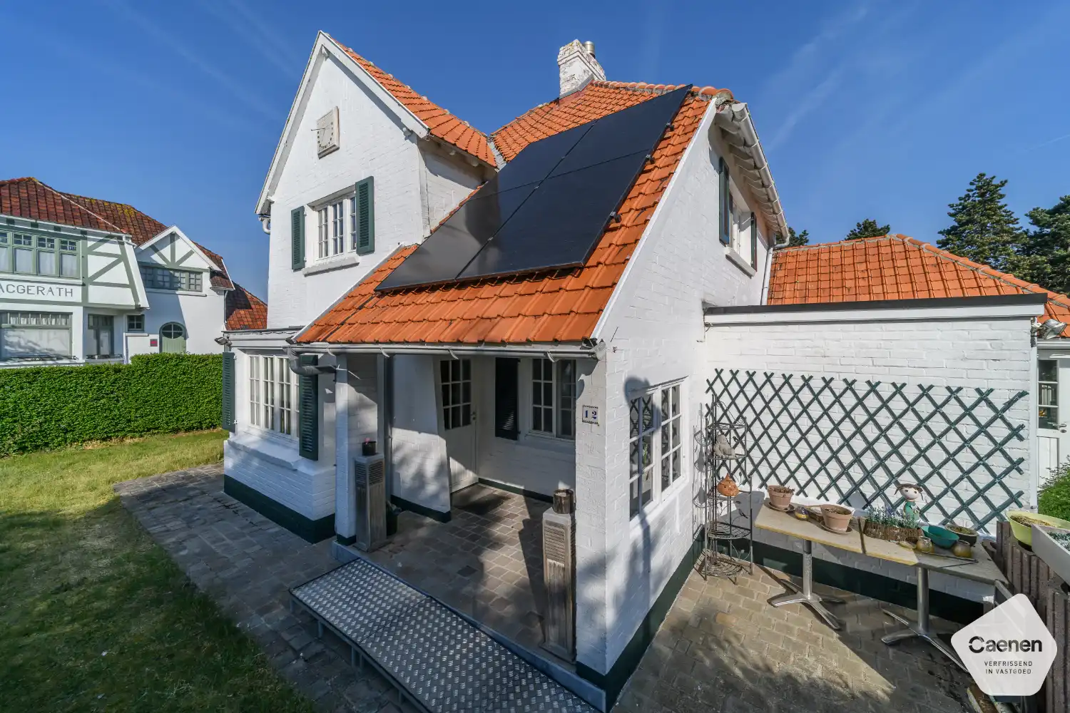 Alleenstaande hoekvilla met zongerichte tuin nabij zee – Koksijde foto 11