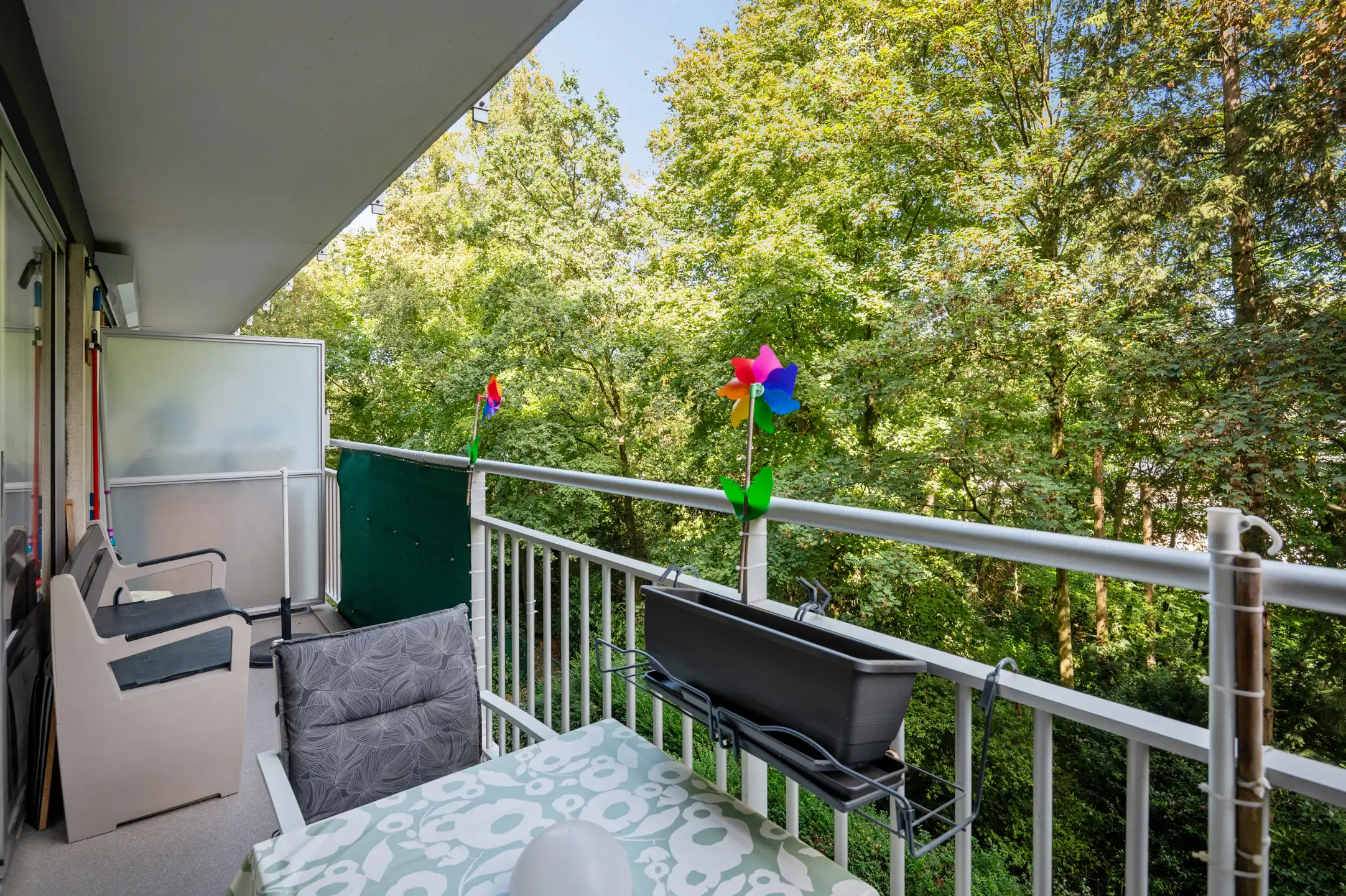 Mooi appartement met 2 slk., 2 terrassen en mog. staanplaats foto 12