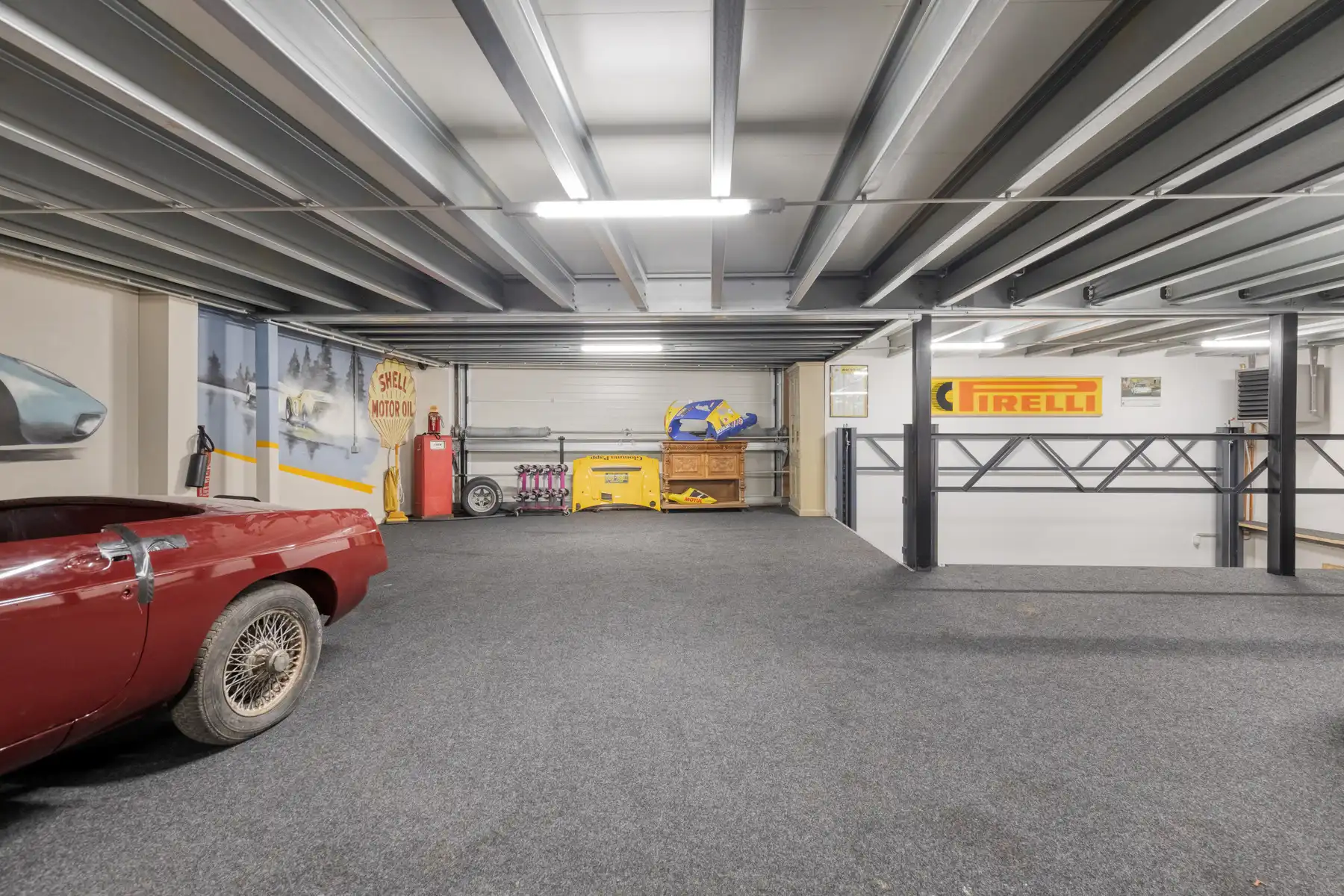 Recent vernieuwde loods met bovenliggend luxe appartement ! foto 10