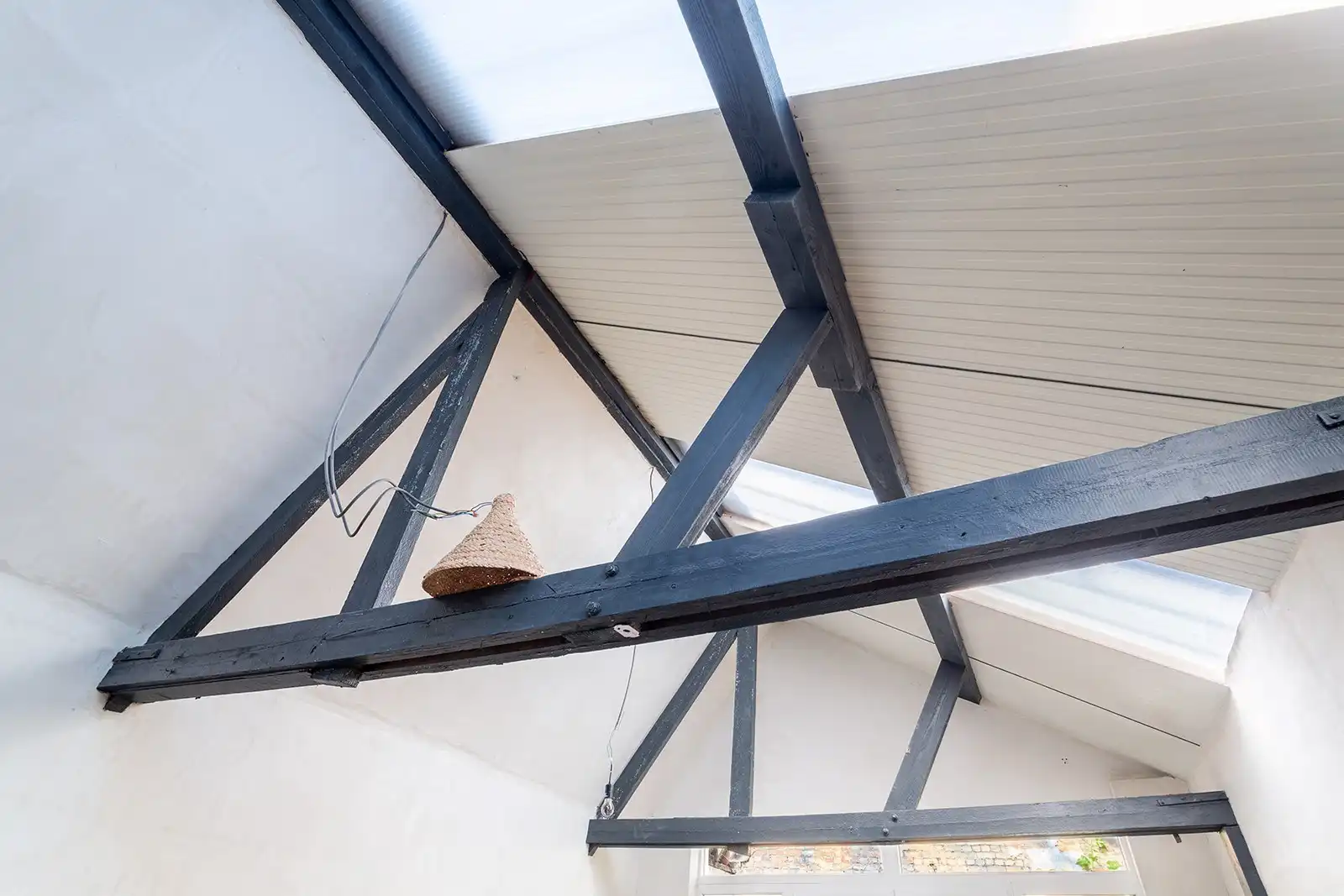 Eigenzinnig atelier in kleinschalig gebouw foto 10