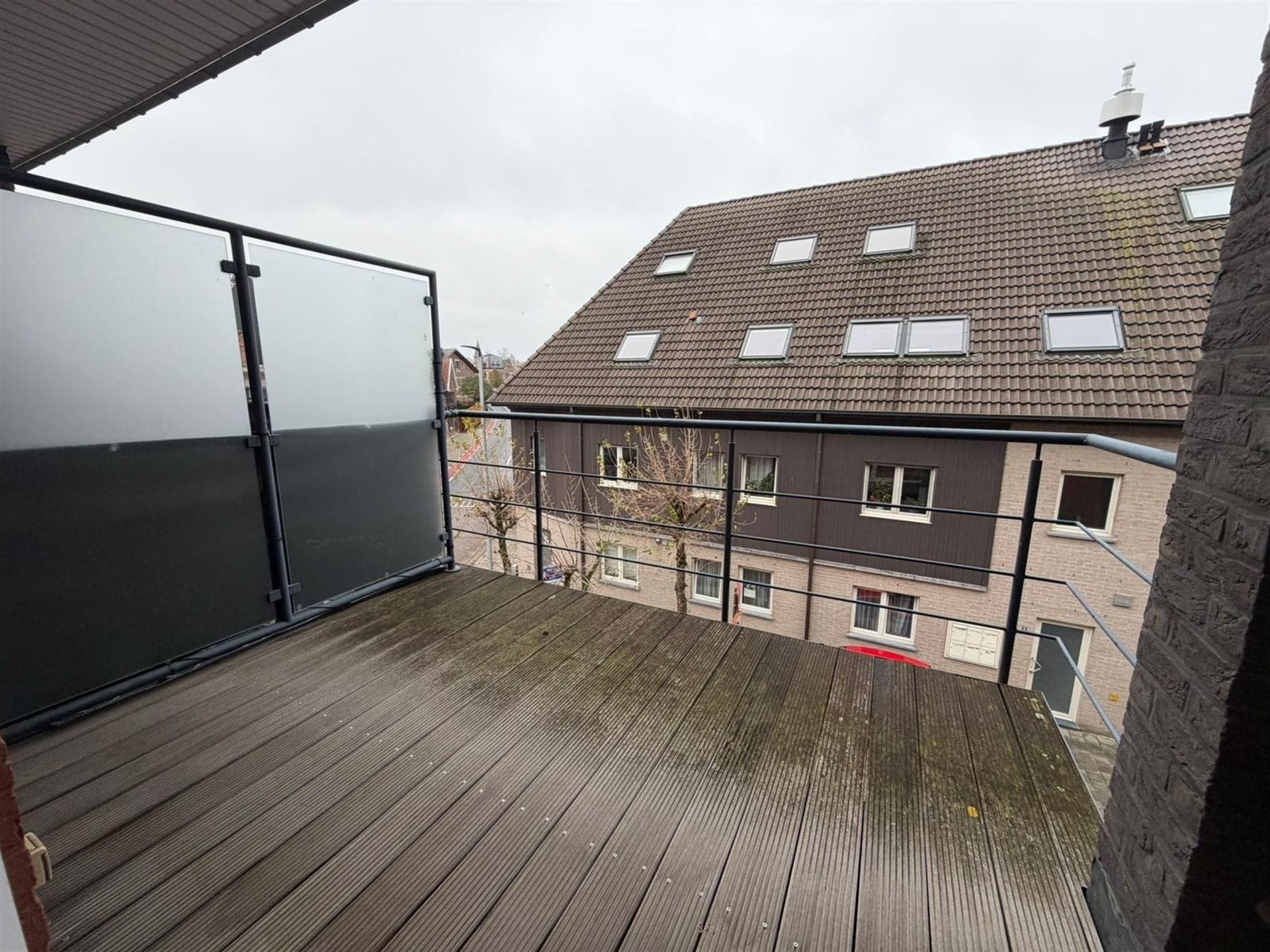 Duplex-appartement met extra zolderkamer + garagebox in het centrum! foto 13