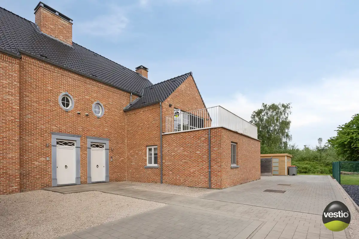 RUSTIG GELEGEN RUIME DUPLEX VAN 178M² NABIJ CENTRUM MUNSTERBILZEN. foto 31