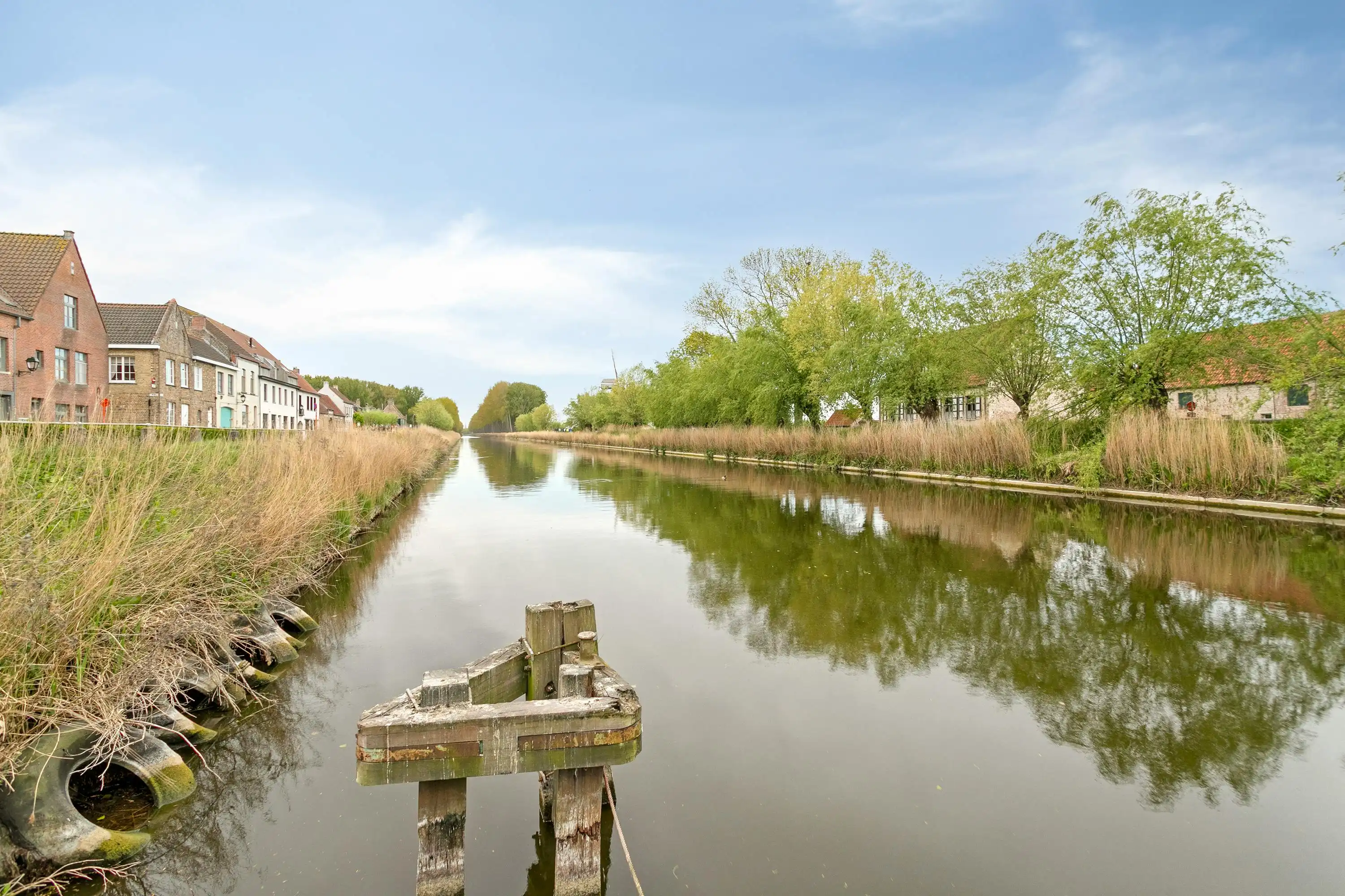 Gelijkvloers appartement + terras langs Damse Vaart te Damme foto 12