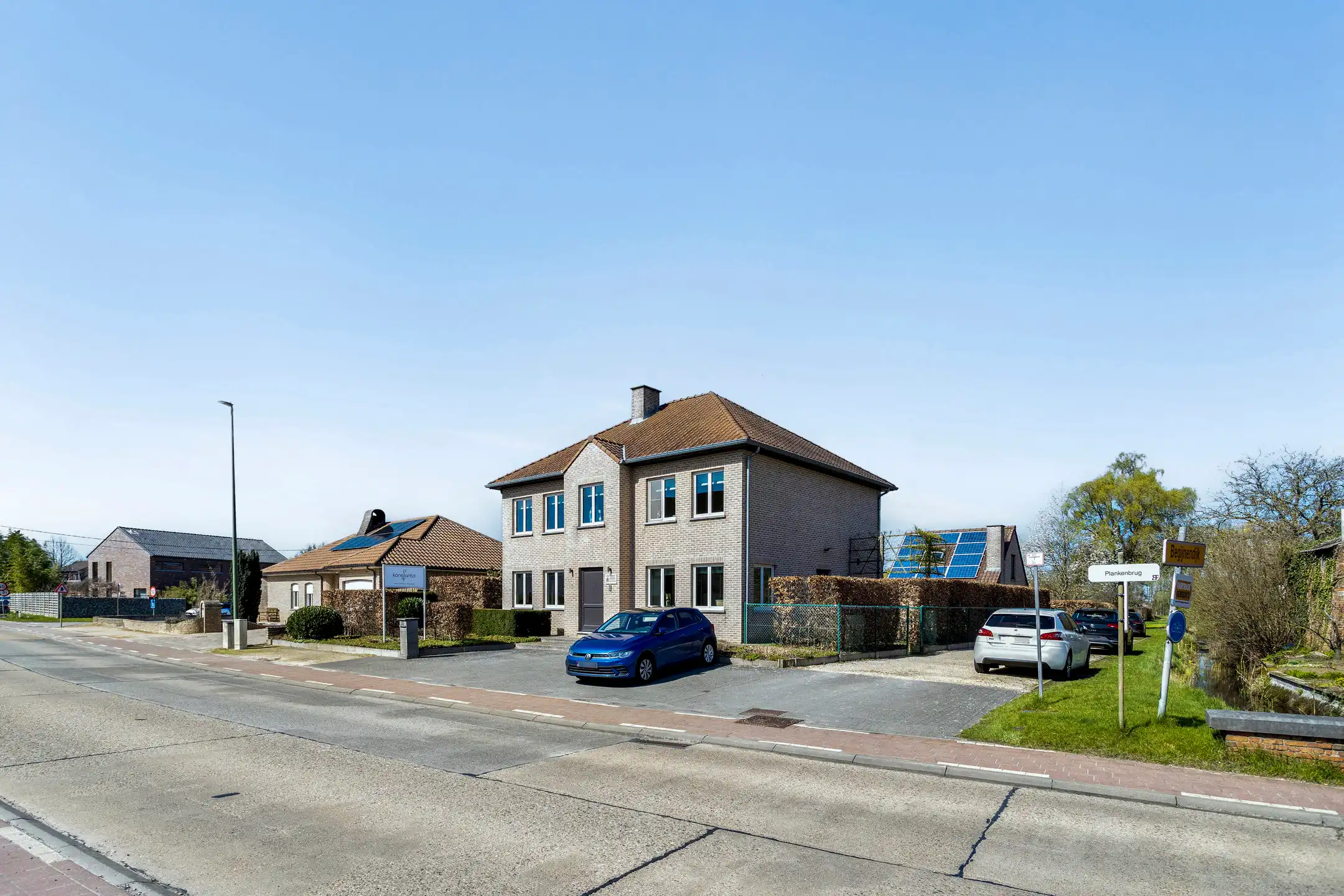 Riante villa met bijgebouw op uitstekende locatie foto 2