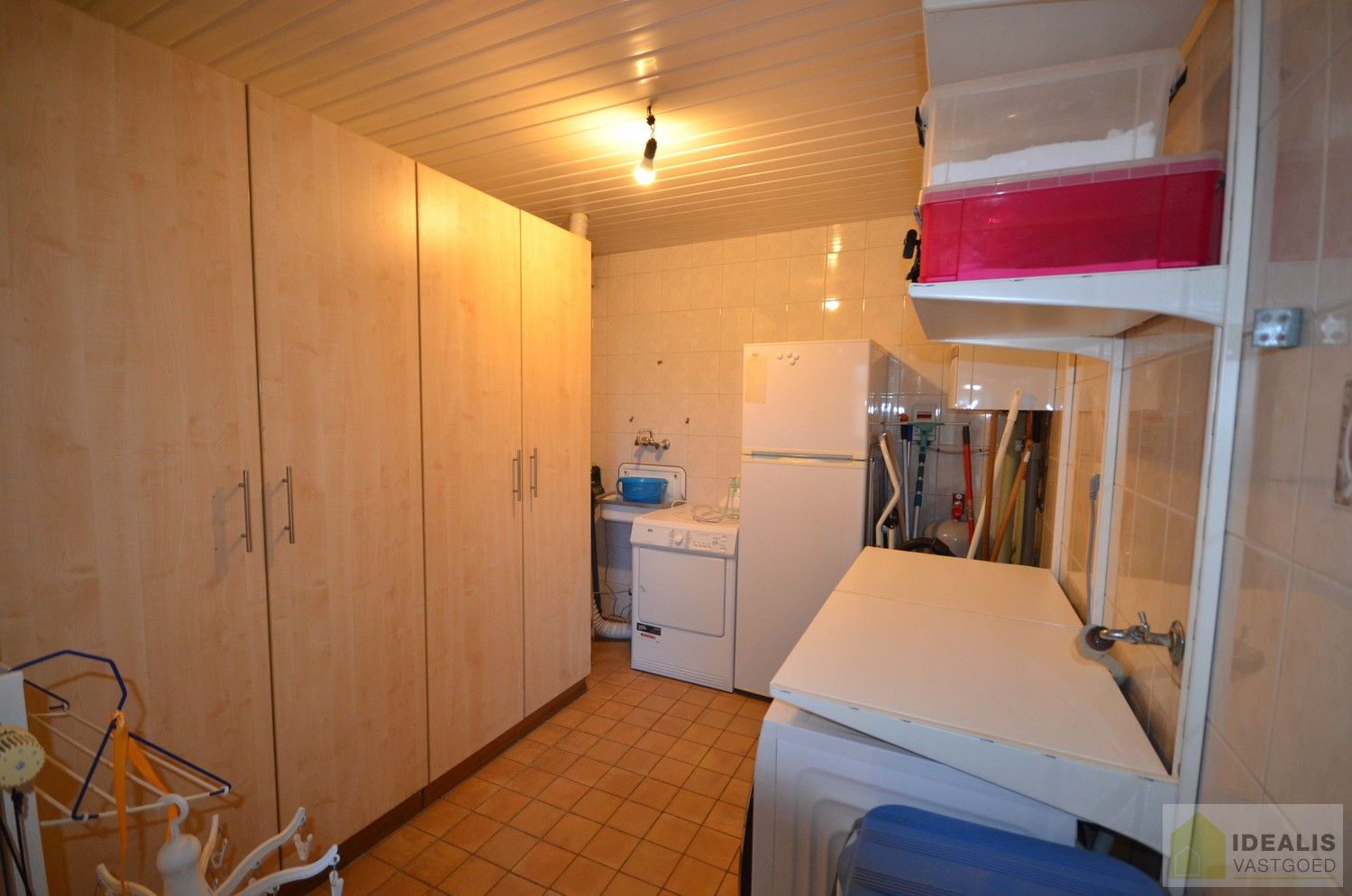 IDEALIS VASTGOED – CHARMANTE EENGEZINSWONING MET 3 SLAAPKAMERS, LICHTRIJKE LEEFRUIMTE, HEERLIJKE TUIN EN GARAGE OP EEN UITERST GUNSTIGE LOCATIE AAN DE RAND VAN HET CENTRUM VAN PELT! foto 7