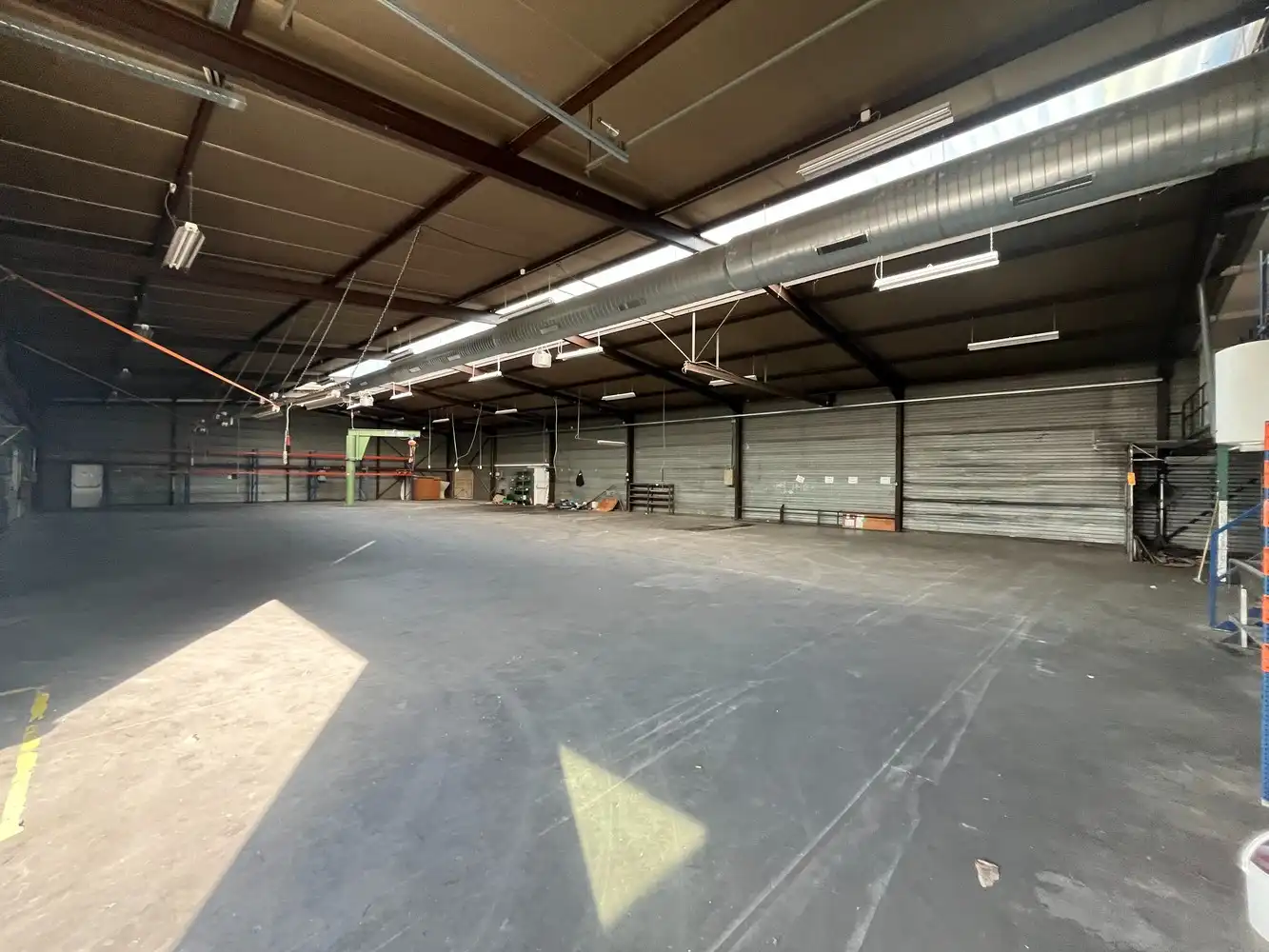 2.294m² Bedrijfsgebouw foto 28