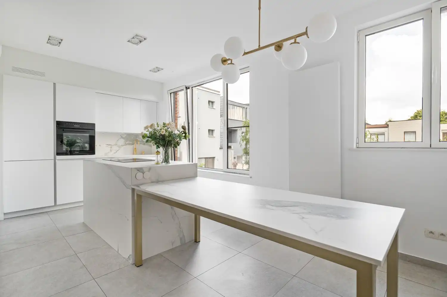 Gerenoveerde bel-étage met 4 slaapkamers en tuin in Borgerhout. foto 5