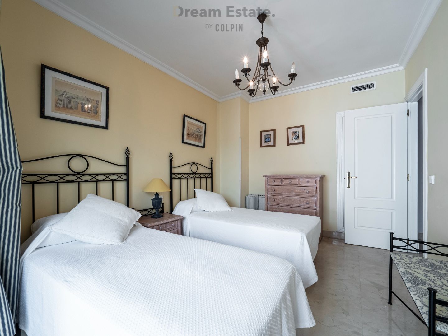 Appartement aan het strand in La Herradura, Puerto Banus. foto 26