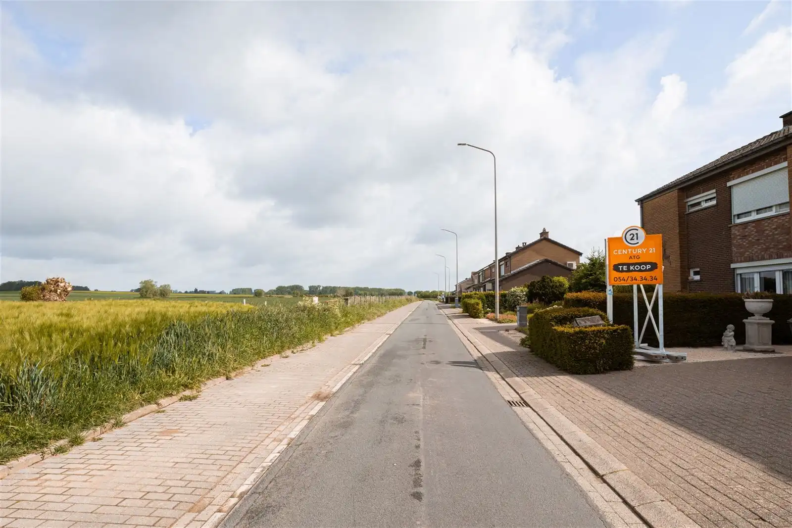 Gerenoveerde gezinswoning met tuin nabij centrum foto 2