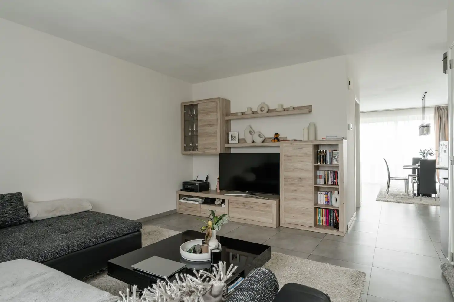 Leuke moderne gezinswoning met 3 SLK en een mooi perceel grond foto 7