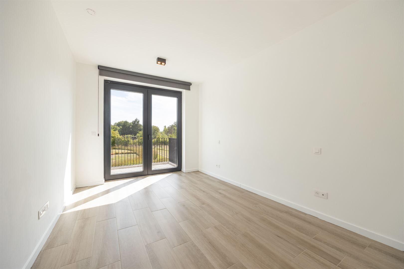 Recent appartement op topligging! foto 10