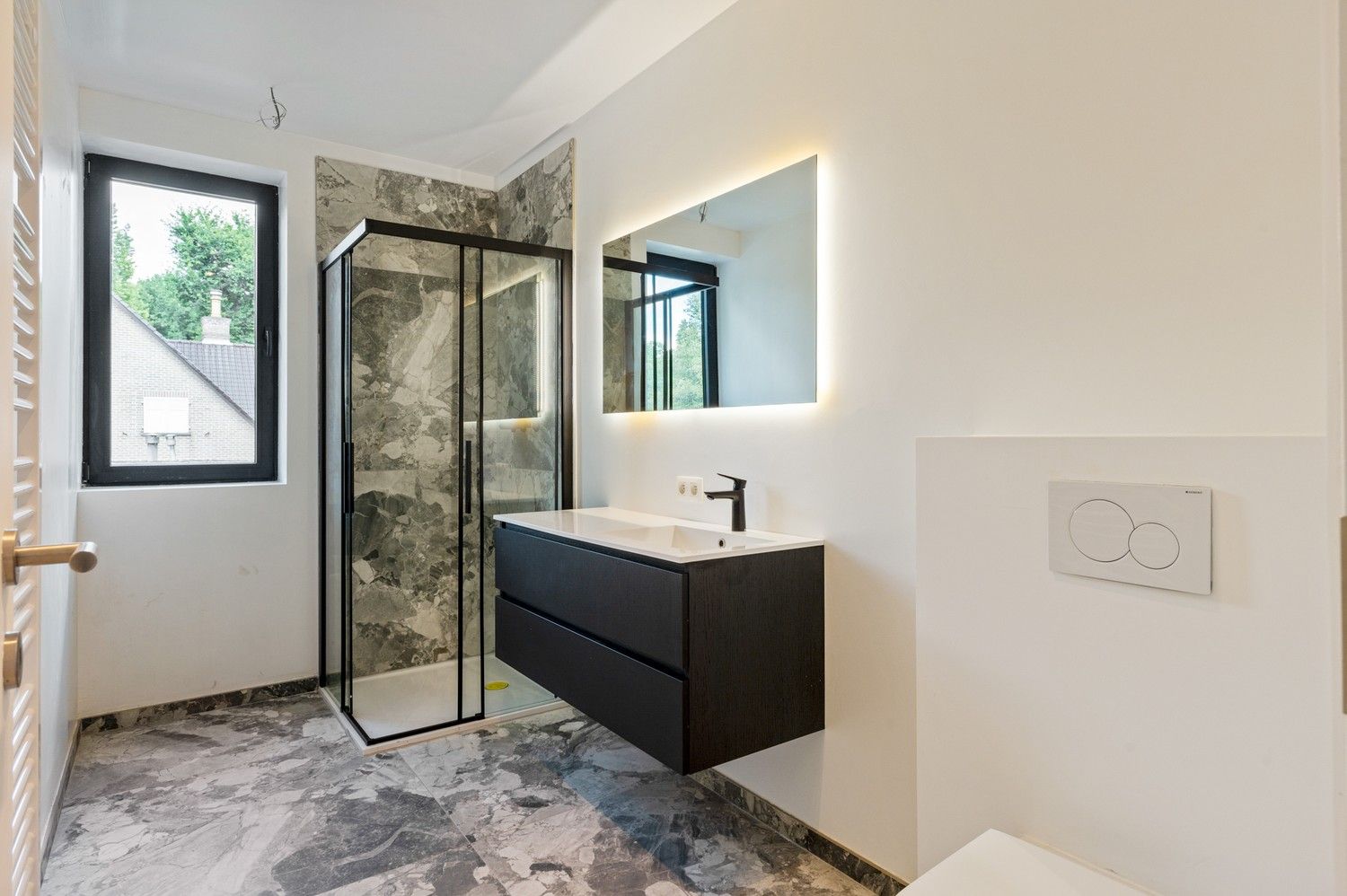 Halfopen nieuwbouwwoning met 4 à 5 SLPKS en grote tuin in Kapellen! foto 18
