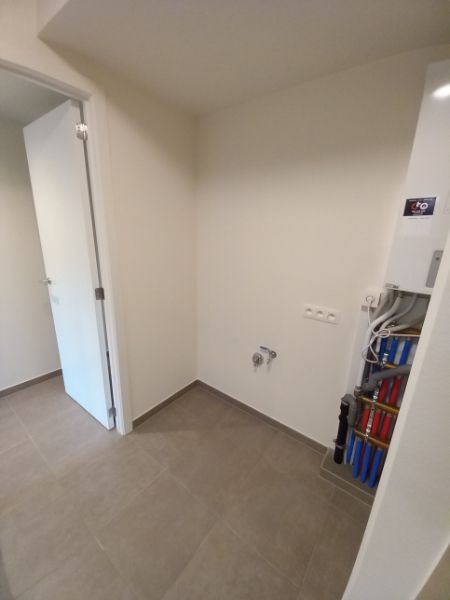 LICHTRIJK TWEE SLAAPKAMER APPARTEMENT TE HUUR foto 9