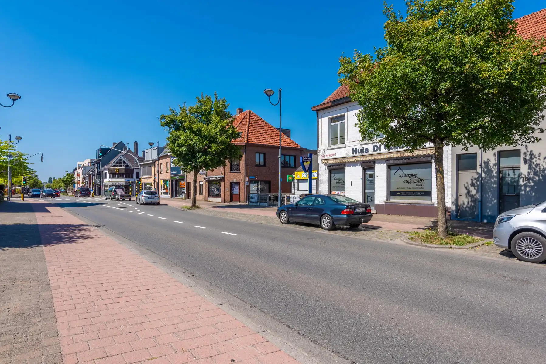 Ruim handelshuis op toplocatie in hartje Oud-Turnhout! foto 4