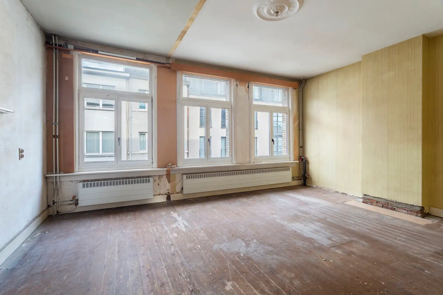 Te renoveren herenwoning nabij het KMSKA foto 13