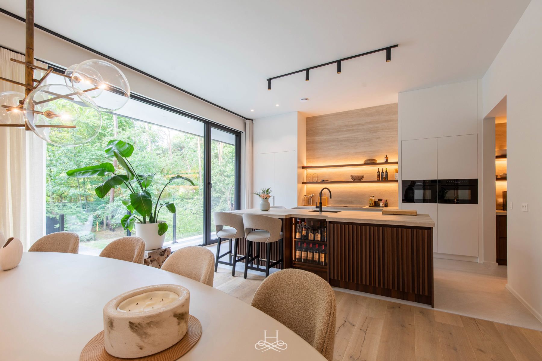 Luxueus villa appartement met riant dakterras en tuin foto 16