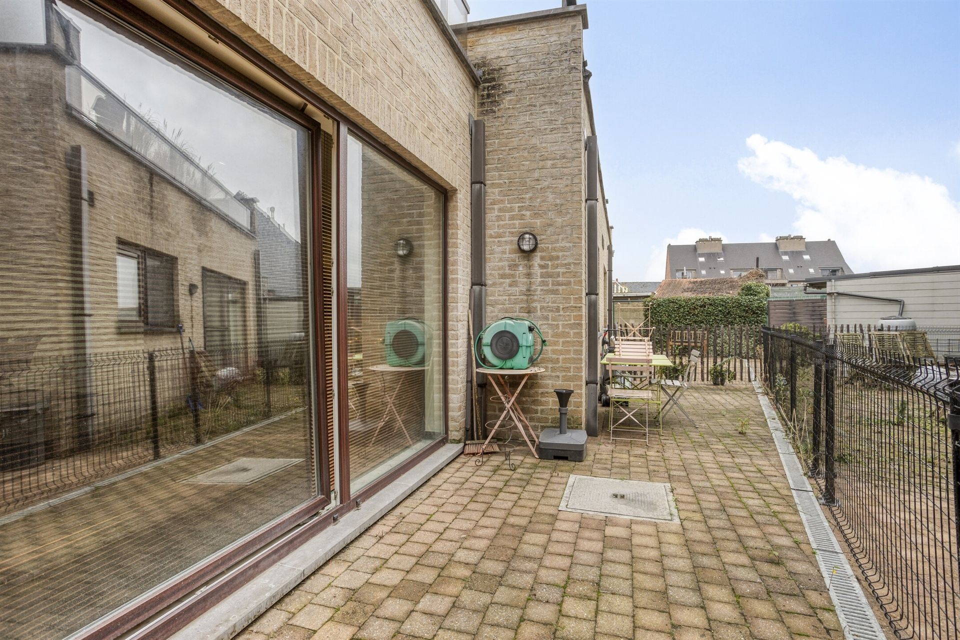 Ruim gelijkvloers appartement met 1 kamer foto 7