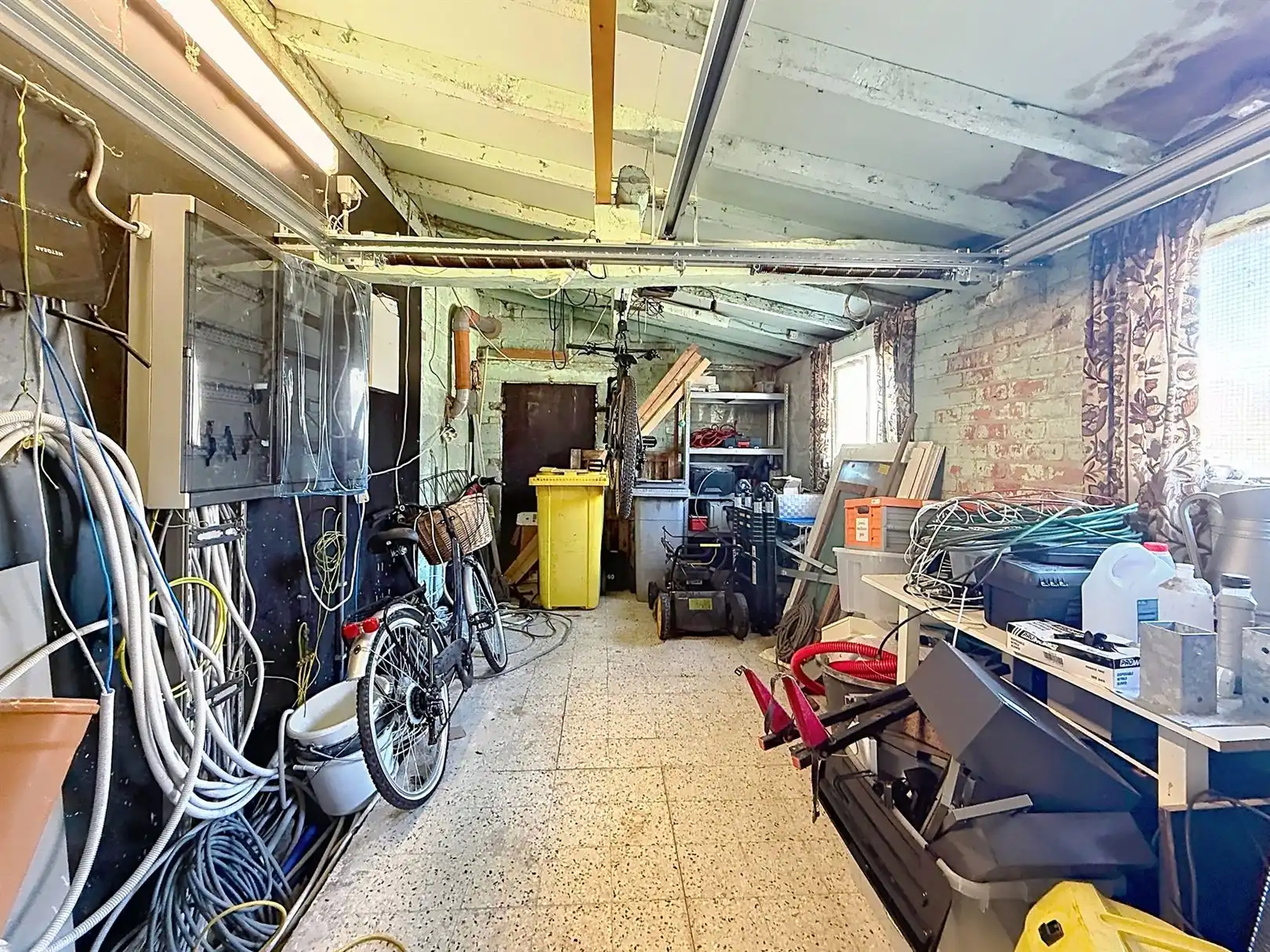 Verder te renoveren woning, 3 slpks, opp 10a 20ca foto 4