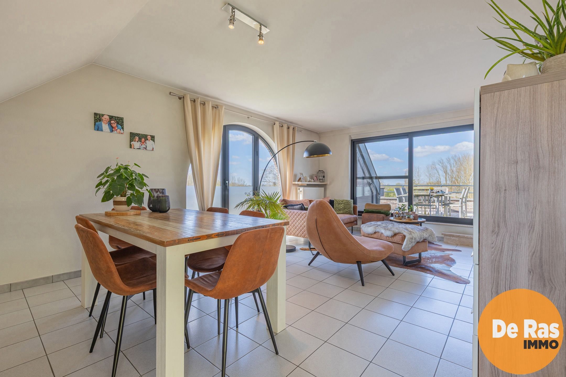 ERPE-MERE - Centraal gelegen instapklaar dakappartement foto 3