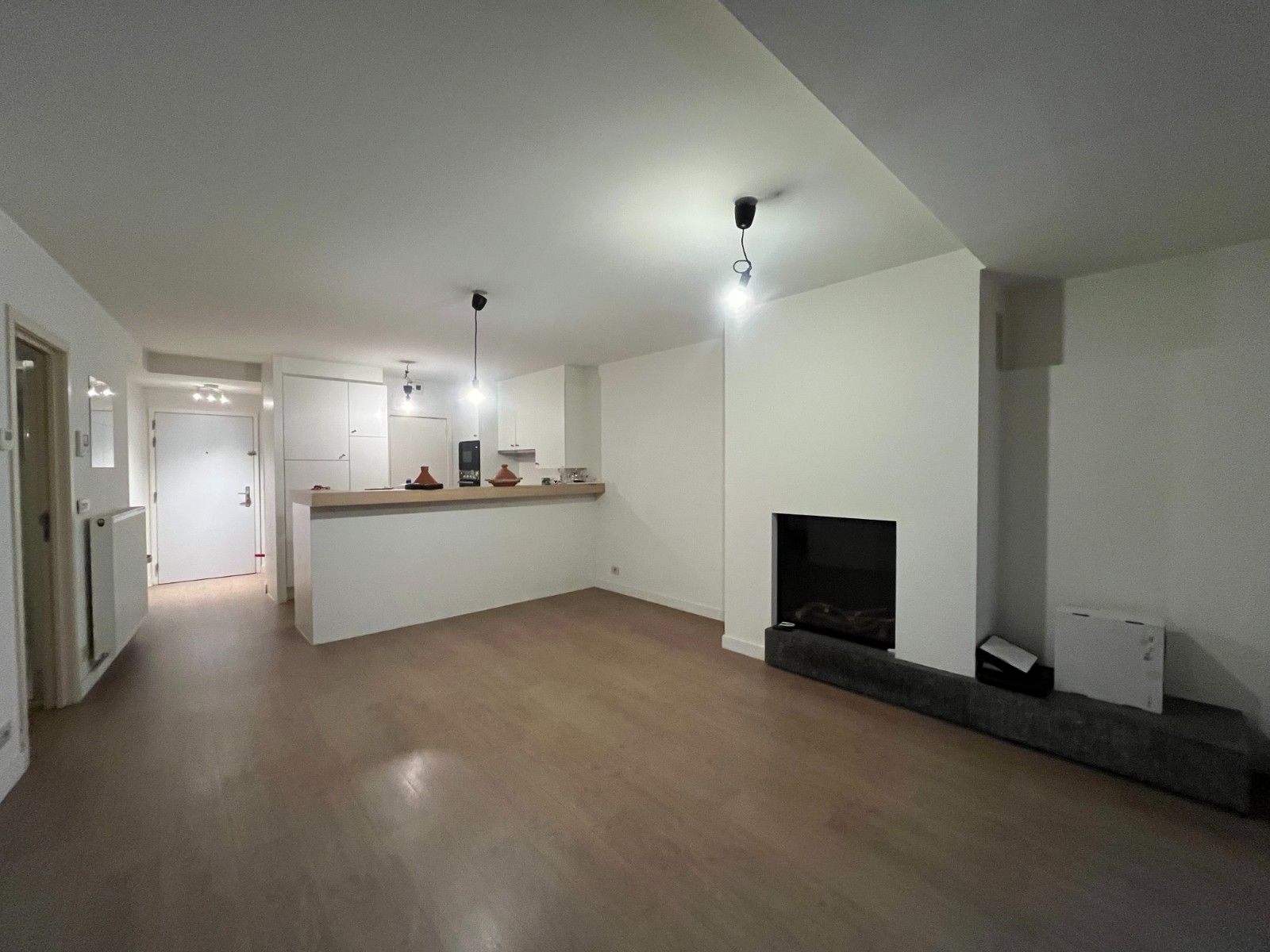 Gezellig 1-slaapkamerappartement te huur in hartje Waregem foto {{pictureIndex}}