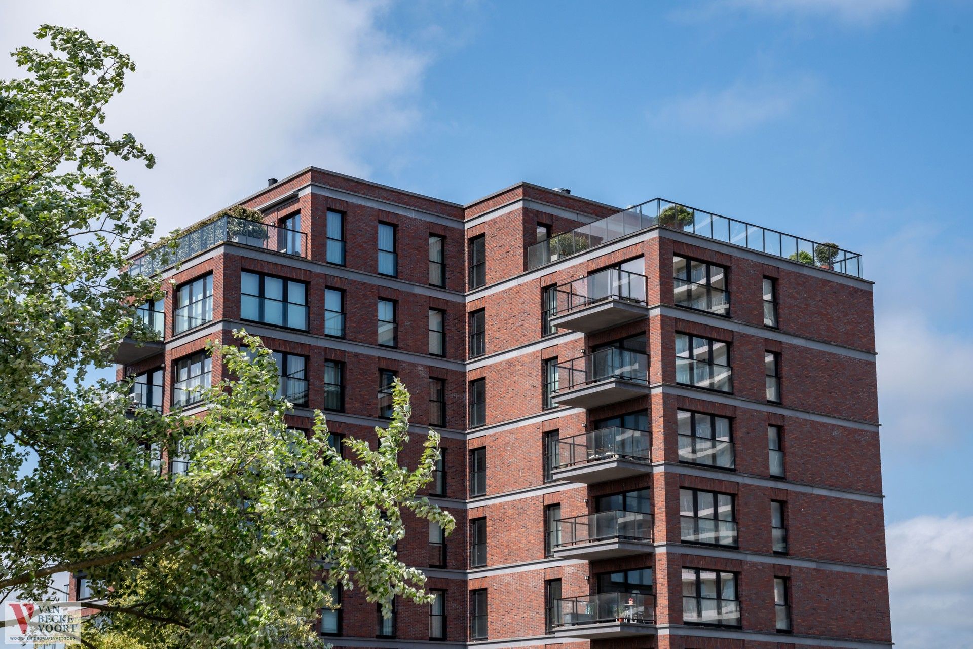 Stijlvol appartement met dakterras foto 16