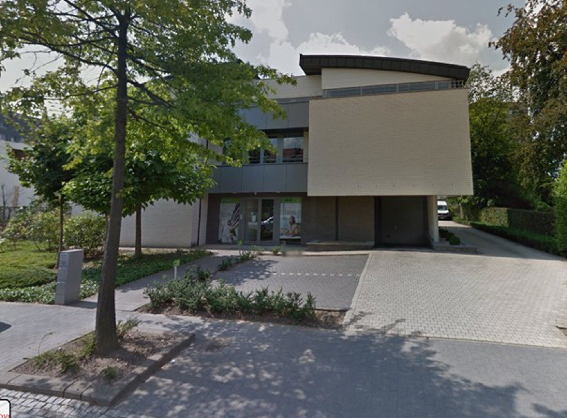 ()=>{if(producerUpdateValueVersion(node),producerAccessed(node),node.value===ERRORED)throw node.error;return node.value} Luikersteenweg 167 - 3500 Hasselt