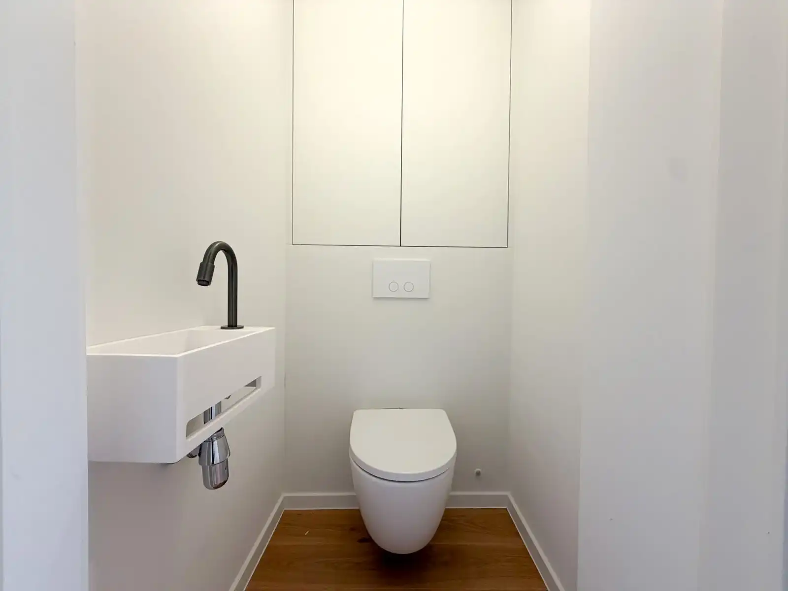 Lichtrijk en volledig gerenoveerd appartement met 2 slpk en open groenzicht foto 14