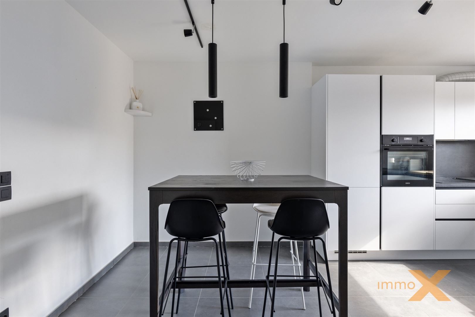 TOPPER!! GERENOVEERD LICHTRIJKE DUPLEX 3 SLPKS MET PARKEERPLAATS foto 8