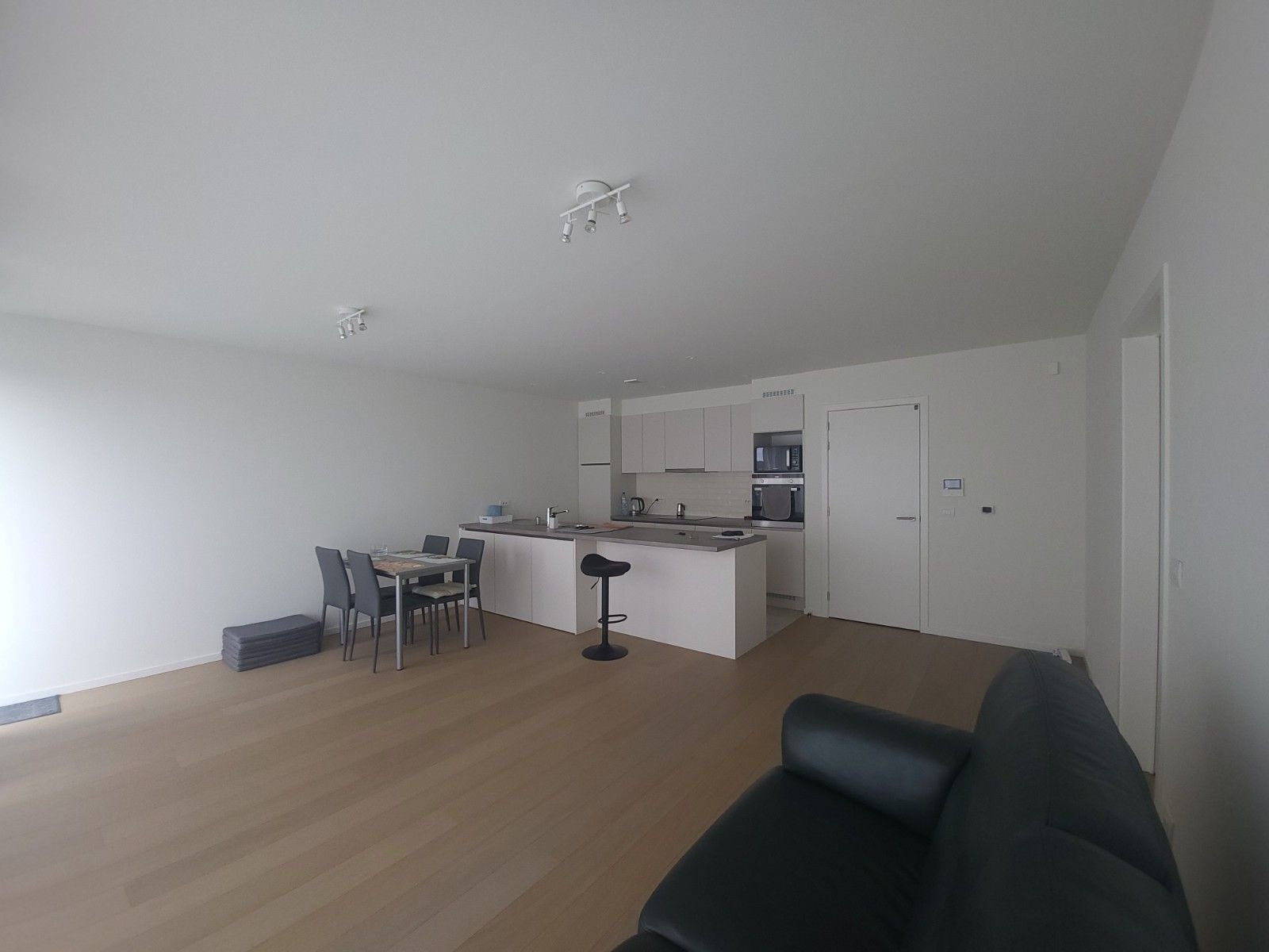 Appartement nabij centrum Deinze foto 3