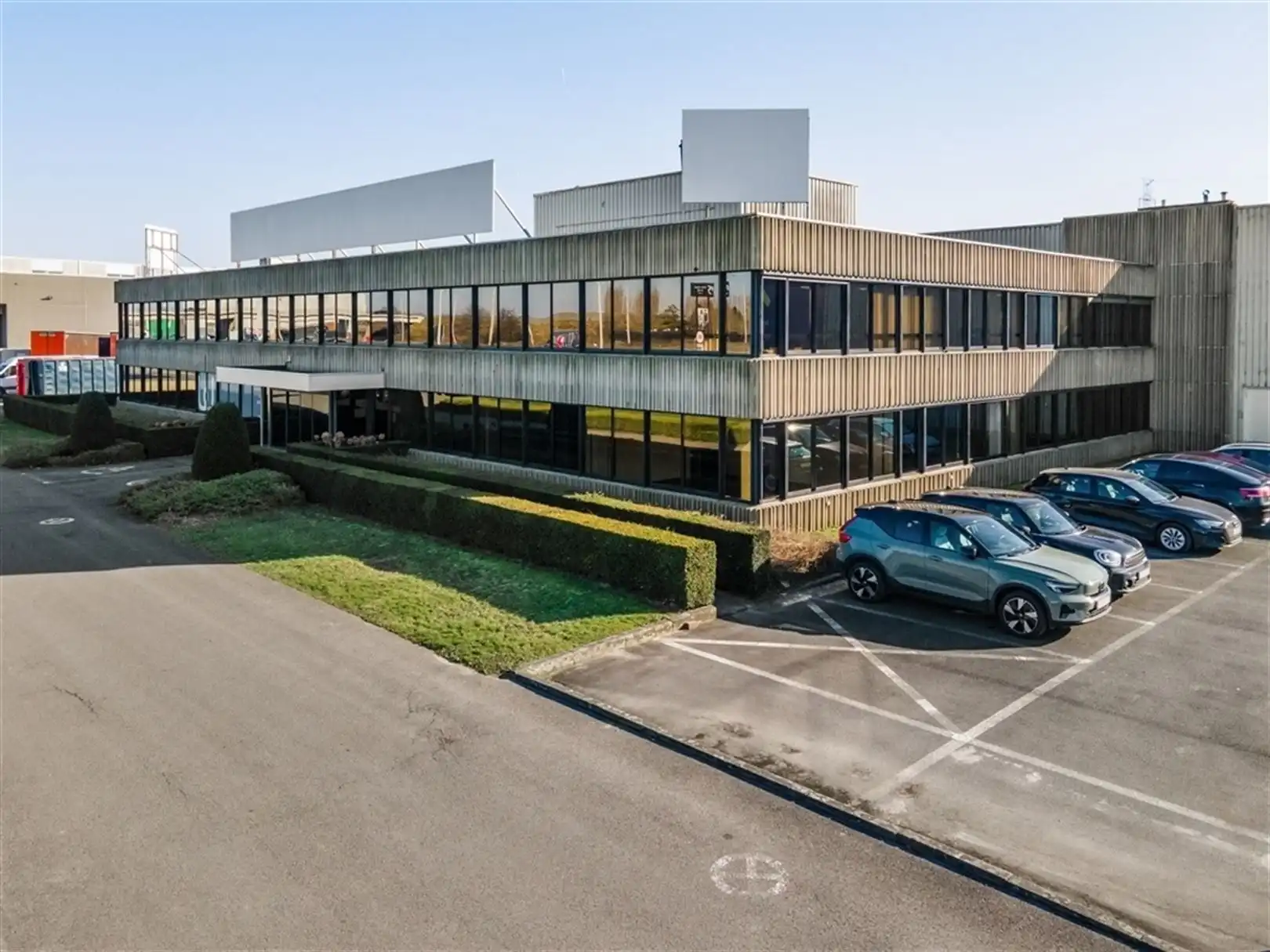 Semi-industrie foto 6