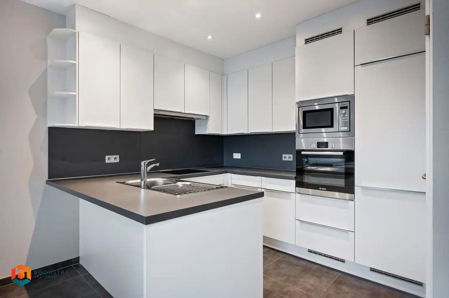 Appartement met 2 slpkrs en garage in Lier foto 3