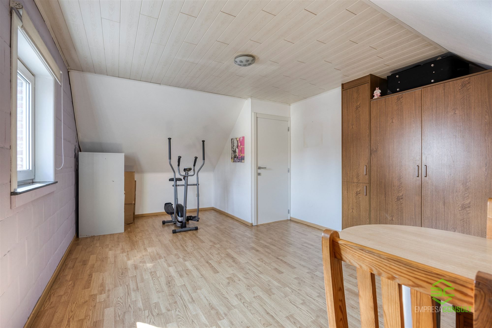 Instapklare woning met aparte garage en werkplaats van 150m² in Schulen! foto 32