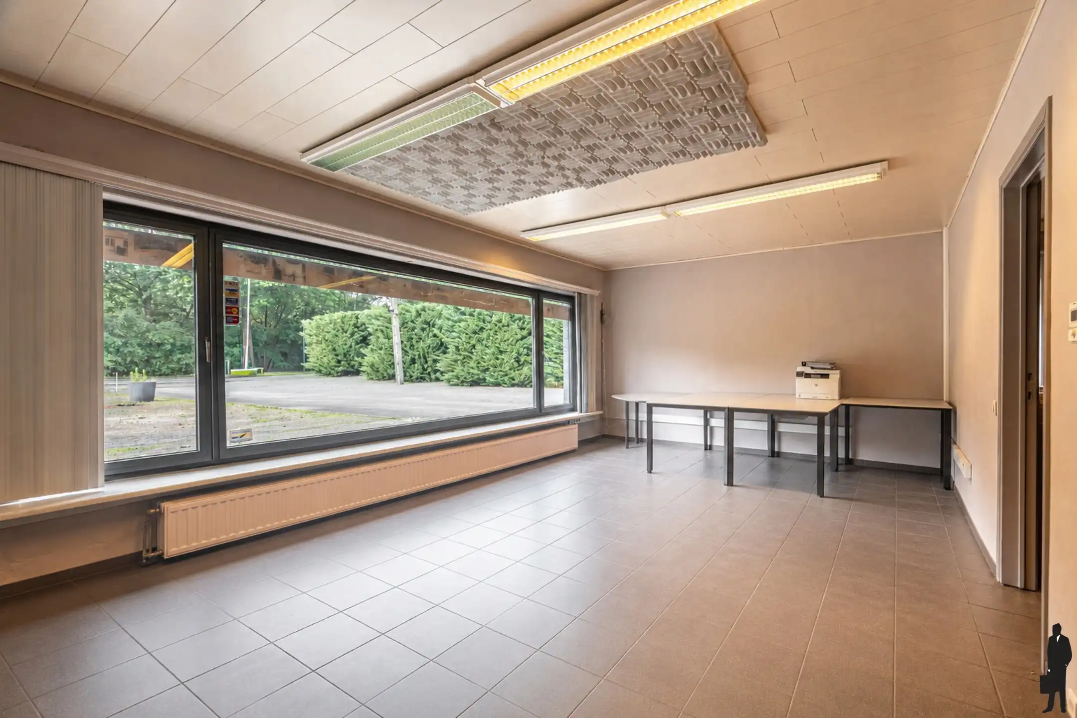 Magazijn met kantoren op ca. 4.425 m² foto 7