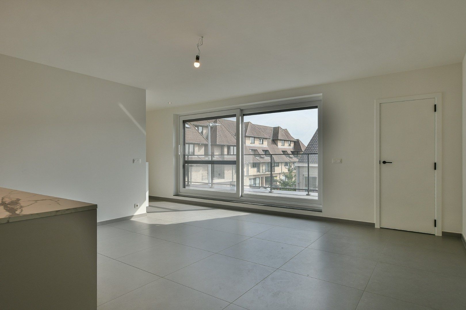 Ruim instapklaar nieuwbouwappartement (167 m²) met 3 slaapkamers en groot terras in centrum Eernegem foto 8