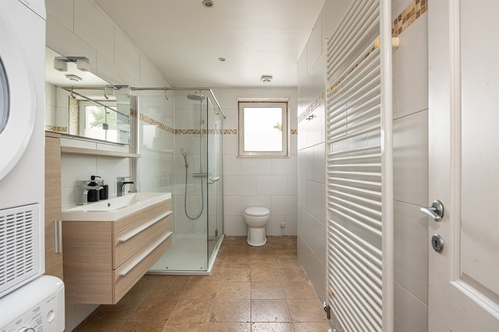 Ideale gezinswoning met vier slaapkamers foto 14