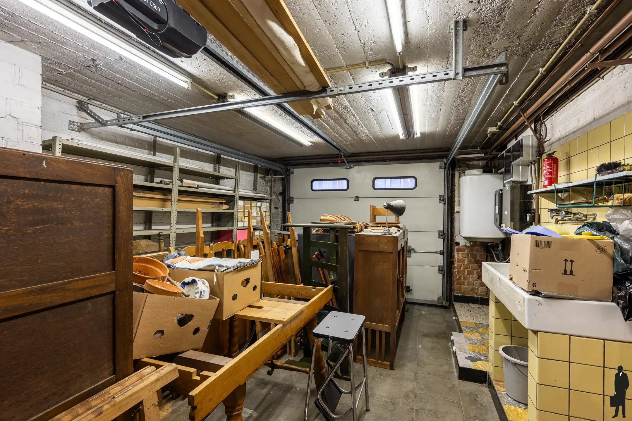 Renovatieproject met veel potentieel: ruime HOB met 3/4 slpk foto 6