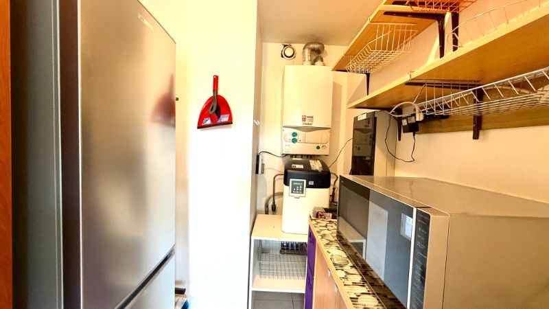 Centraal gelegen appartement met 2 slaapkamers foto 5
