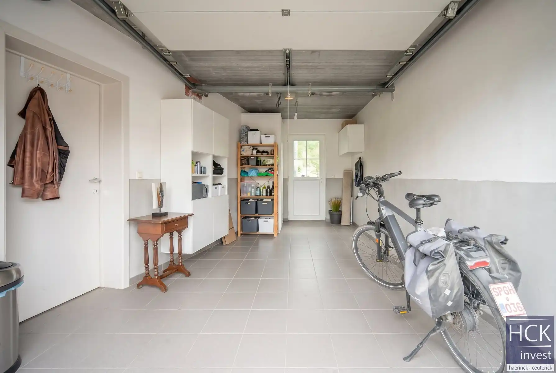 LOZER - Prachtig gelegen gelijkvloersapp. met 1 SLPK, ruime tuin en garage foto 10